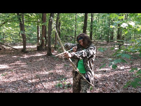 Видео: DIY бамбуковый пучковый лук без инструментов за 5 минут со стрельбой