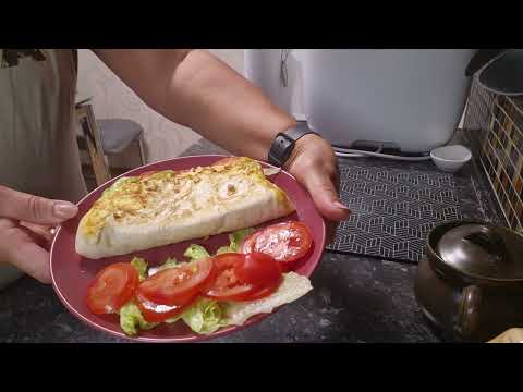 Видео: НАИВКУСНЕЙШИЙ ЗАВТРАК. ОМЛЕТ В ЛАВАШЕ. РЕЦЕПТ В ОПИСАНИИ.