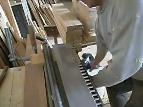 Видео: Фрезерование ручным фрезером по шаблону.