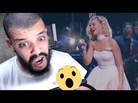 Видео: Polina Gagarina - Disarmed (Live at Megasport) ~ Полина Гагарина - Обезоружена | REACTION DZ