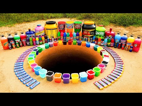 Видео: Извержение больших воздушных шаров от гигантских Coca-Cola, Monster, Sprite, Schweppes, Pepsi, Mi...