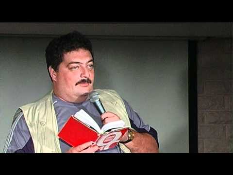 Видео: Дмитрий Быков читает стихи