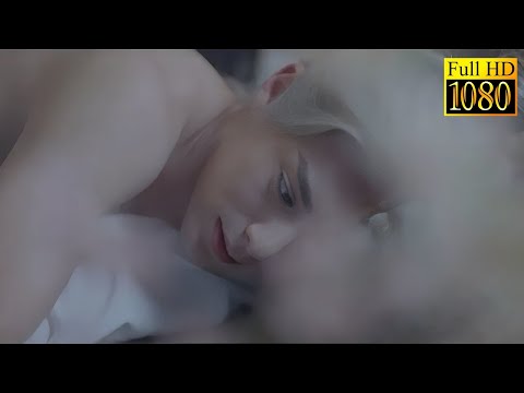 Видео: Чтобы вылечить Короля Драконов, фея снимает с него одежду.