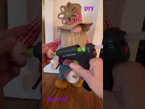 Видео: Gnome with guitar 🎸/ Гномик с гитарой / DIY