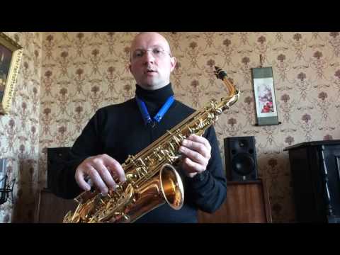 Видео: Аппликатура саксофона (урок 9)