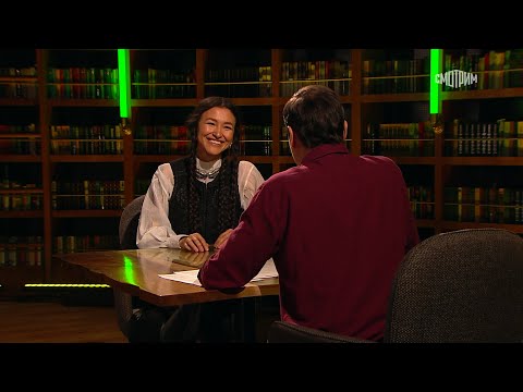 Видео: Екатерина Манойло. "Отец смотрит на запад"