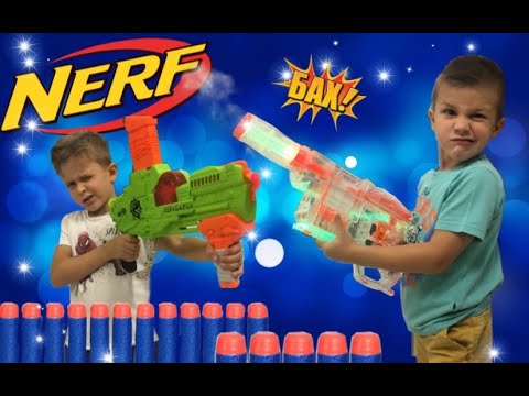 Видео: Кто самый меткий в НЕРФ битве?  Выбираем новые NERF в магазине игрушек