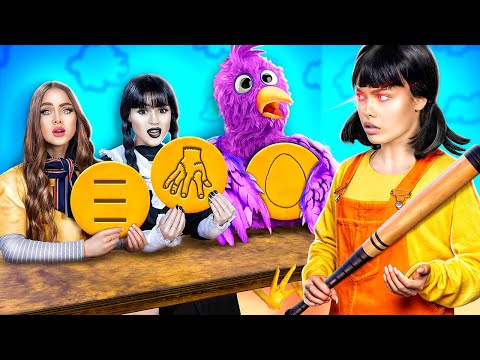 Видео: Уэнсдей Аддамс! M3gan, птица Опила, Русалка в игре в кальмара!