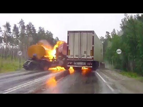 Видео: САМЫЕ ШОКИРУЮЩИЕ ВИДЕО, СНЯТЫЕ НА ВИДЕОРЕГИСТРАТОР
