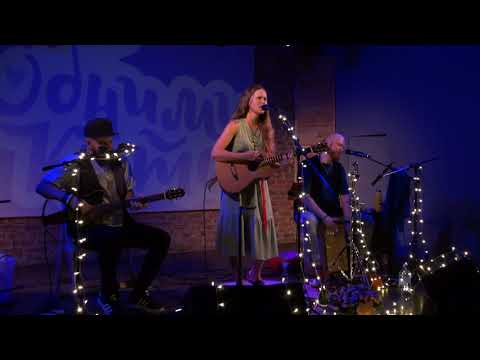 Видео: Обними Кита - В одной из параллельных вселенных