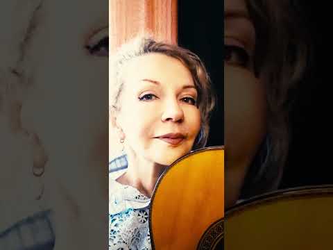 Видео: "Сны ещё как-то снятся". Автор и исполнитель Валерия Коренная