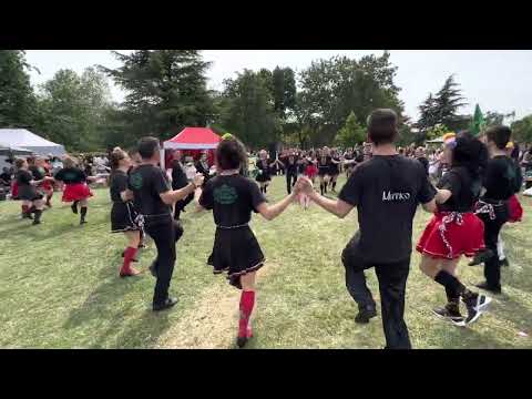 Видео: Фолклорен Фитнес “ Гергьовден” - Лондон 2023г   Гердемско хоро
