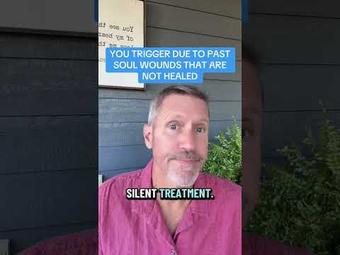 Видео: Вы срабатываете из-за прошлых душевных ран, которые не зажили