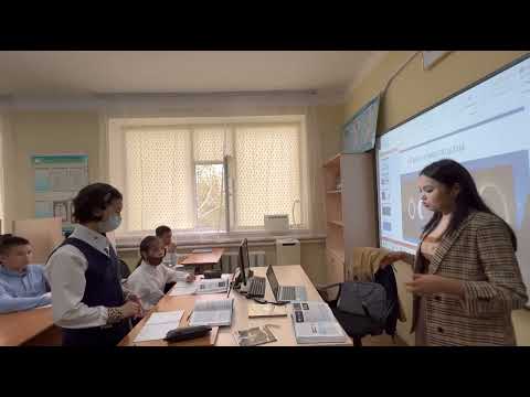 Видео: ҚазҰПУ 3 курс студенті. ашық сабақ: Жарықтың түзу сызықты таралу заңы.