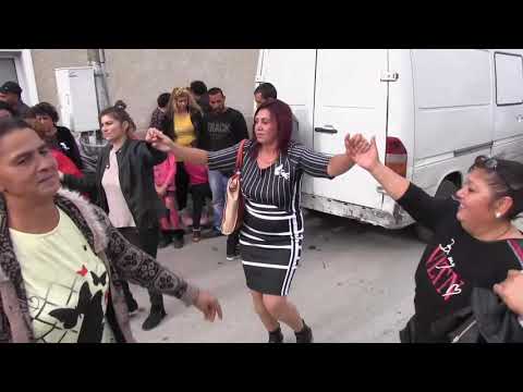 Видео: СВАДБАТА НА ГЛОРИЯ И АНИСЛАВ В РАДОВЕНЕ  ЧАСТ 2