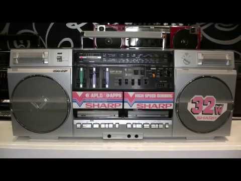 Видео: Sharp GF-575 (1982 г.в.) первый двухкассетник с функцией ускоренной перезаписи кассет