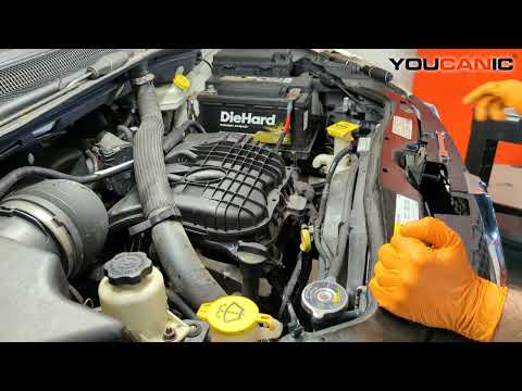 Видео: Dodge Grand Caravan 3.6L (2008–2020) — замена вентилятора радиатора или вентилятора охлаждения