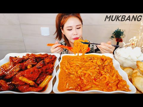 Видео: Субтитры) Полужирный оттенок Курица томатного кремового соуса Прыжок Spicy chicken MUKBANG ASMR