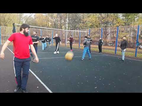 Видео: ЯЗГУЛЯМЦИ ИГРАЮТ ВОЛЕЙБОЛ В МОСКВЕ (16.10.2023)