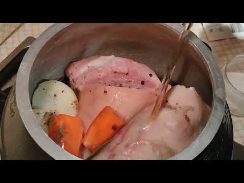 Видео: Рулька в пиве, приготовленная в афганском казане