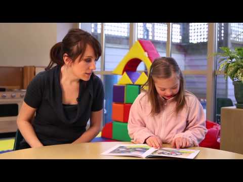 Видео: Успешные стратегии для начинающих читателей с синдромом Дауна