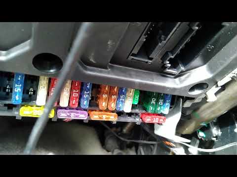 Видео: Блок предохранителей Ford Galaxy 2001г.