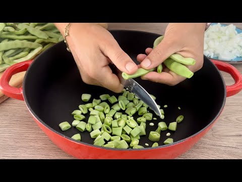 Видео: Булгуровый плов с зеленой фасолью | Рецепт лучшего плова | Включить субтитры ⚙🌏