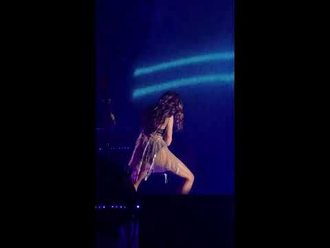 Видео: Луна - Мальчик ты снег (Live @ Crocus City Hall, 05.04.2018)