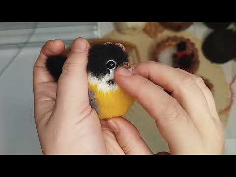 Видео: Обзор игрушек по новому мастер классу "Птички-невелички: воробей, снегирь, синичка спицами"