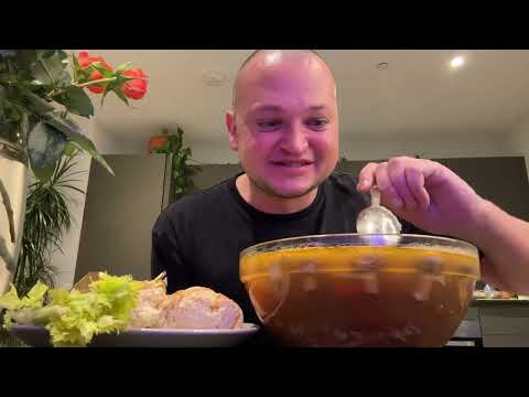 Видео: ОБЗОР НА ИТАЛИЮ // МУКБАНГ