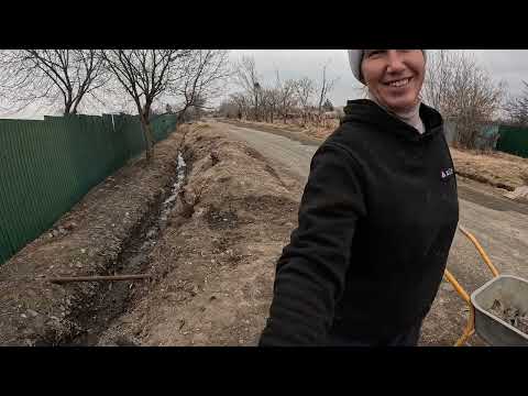 Видео: сосед ПОДНЯЛ на меня РУКУ и УГРОЖАЕТ мне за мою работу 😳деревенская жизнь (апрель 2025 года)