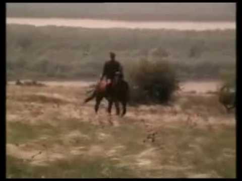 Видео: очень красивая народная песня -мне малым мало спалось
