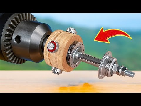 Видео: Это простое изобретение для деревообработки работает так хорошо — гениальная идея для мастерской!