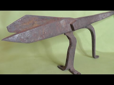 Видео: НОВАЯ ЖИЗНЬ СТАРОГО ИНСТРУМЕНТА. RESTORATION OF AN OLD INSTRUMENT.