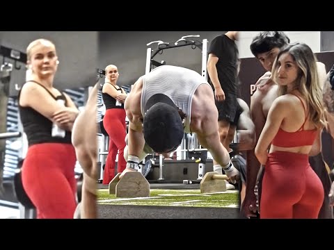 Видео: 🔥 Пугаю людей в спортзале тренировками