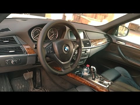 Видео: Перетяжка руля с подогревом эко кожей--BMW X5 (E70) BMW X5 (E70) Heated Steering Wheel Cover