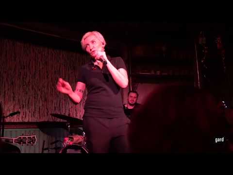 Видео: как Диана объясняла детям песню инстаграм (квартирник 21.12.2019)