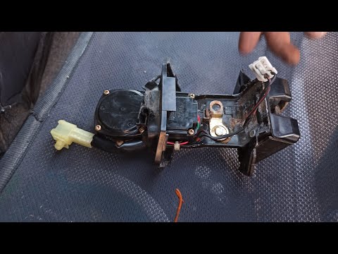 Видео: сузуки ремонт концевика багажника и регулировка прижима багажной двери