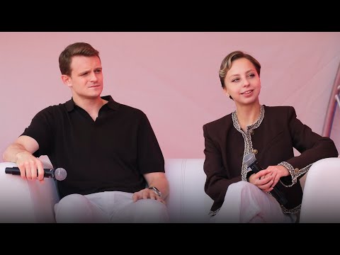 Видео: Александра БОЙКОВА и Дмитрий КОЗЛОВСКИЙ: О начале пути в ФК, тренировках и удаче, 10 августа 2025 г.