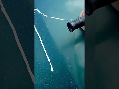 Видео: Как убрать облезающий лак с  капота машины