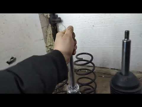 Видео: Mazda 6 GL 2016 года, стук в подвеске, причина обнаружена!