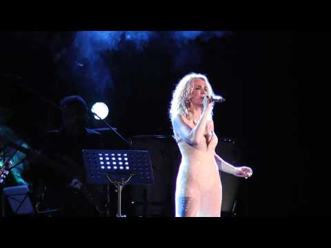 Видео: Ishtar - Облаче ле бяло (Sofia 05.06.2011) HD