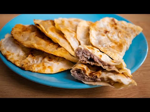 Видео: ЛАВАШ + ВОДА и МЯСО никто не верить что я готовлю их ТАК просто! Чебуреки из лаваша...