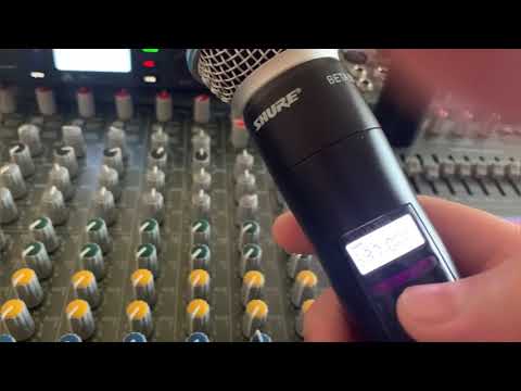 Видео: Китайская реплика Shure ULXD краткий обзор и сравнение