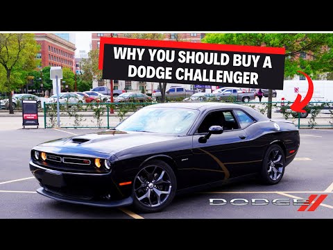 Видео: Причины, по которым вам стоит купить Dodge Challenger RT / Обзор автомобиля / Тест-драйв