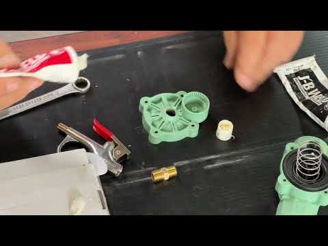 Видео: Воздушная пушка для арбористов - № 24 #прислоненныедеревья #бензопила #дрова