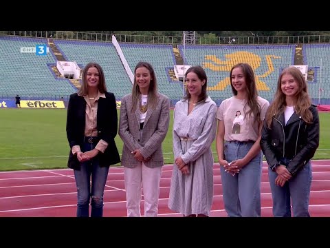 Видео: Ансамбълът - Олимпийските Шампионки