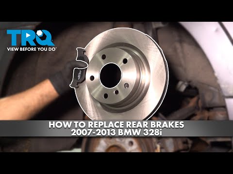 Видео: Как заменить задние тормоза на BMW 328i 2007-2013 годов