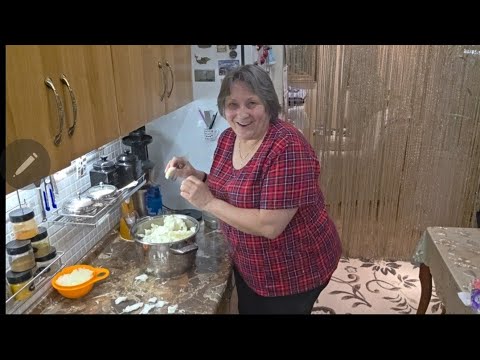 Видео: Бабушкина картошка и голубцы.