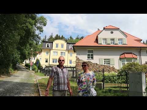 Видео: Обзор недвижимости в Марианских Лазнях. #2. Вилловая часть, панельные дома, кооперативные дома.